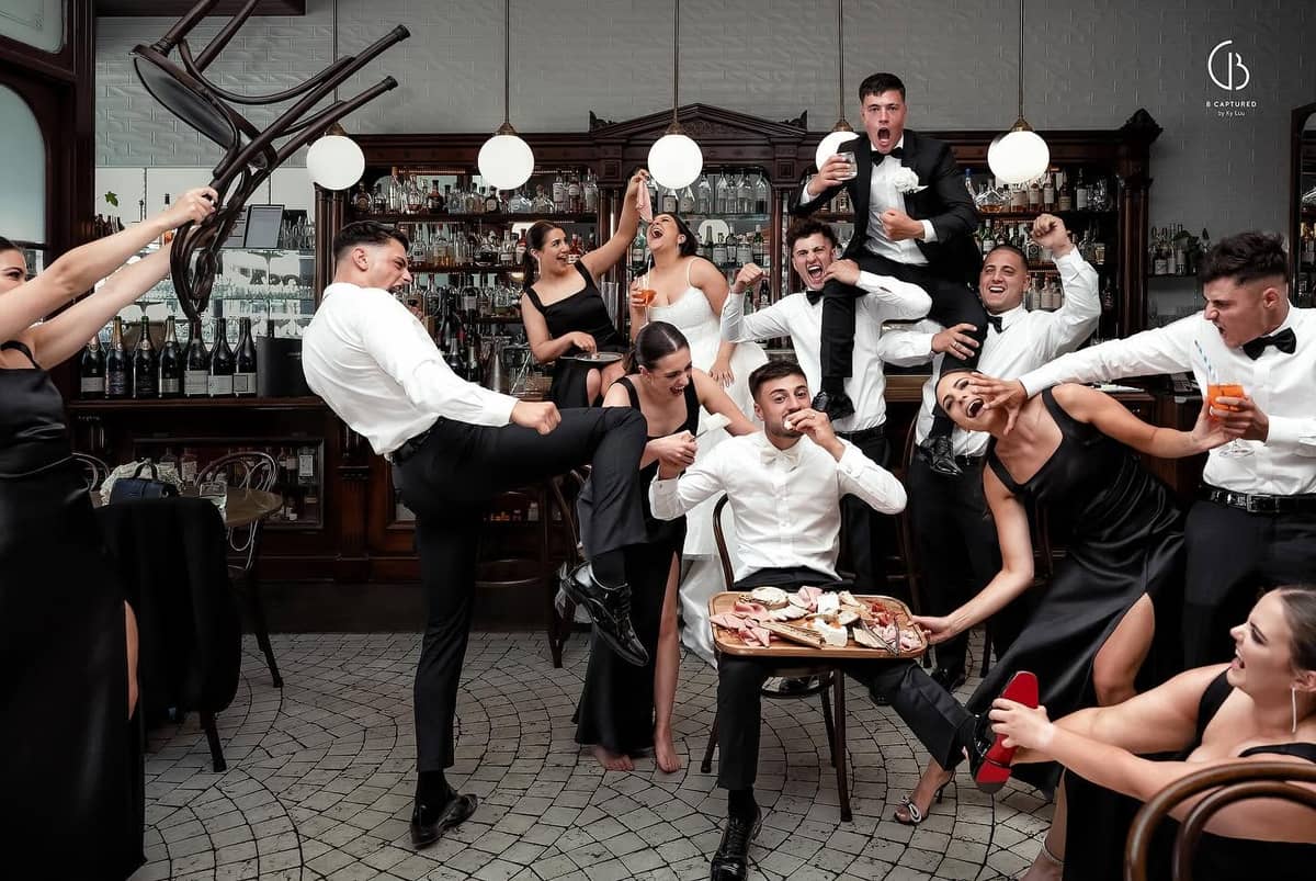 Apoteca Bar + Restaurant gallery image 2