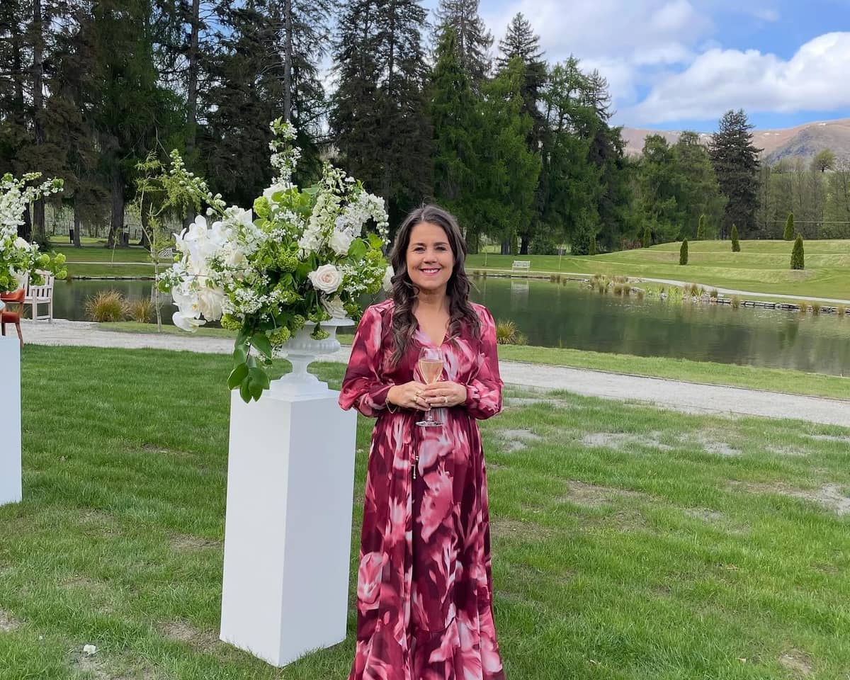Maria Married Me gallery image 2