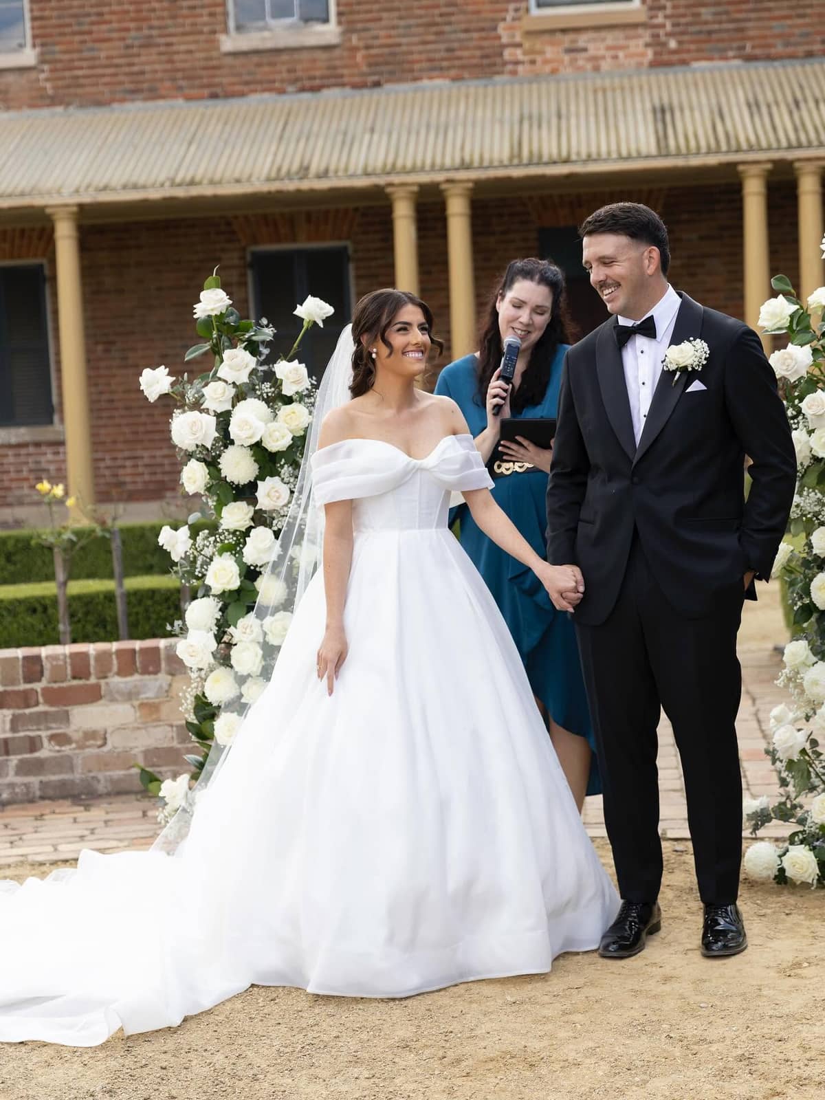 Suzie Crozier Marriage Celebrant gallery image 7