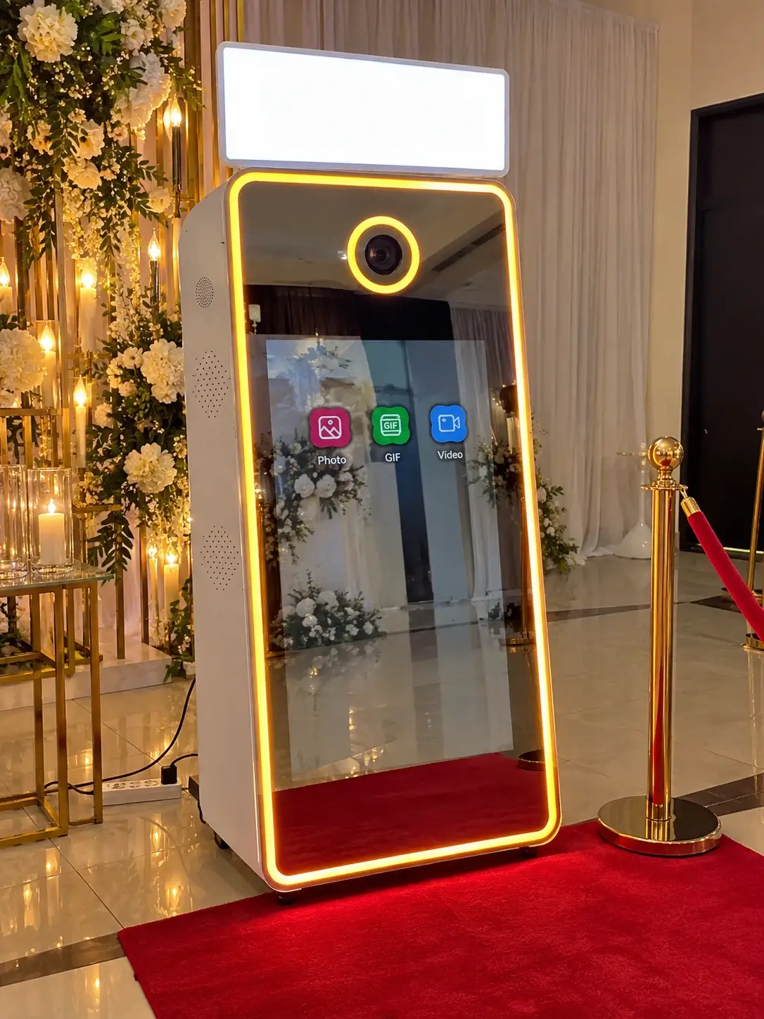 Velvet Moments Events Photo Booths gallery image 1