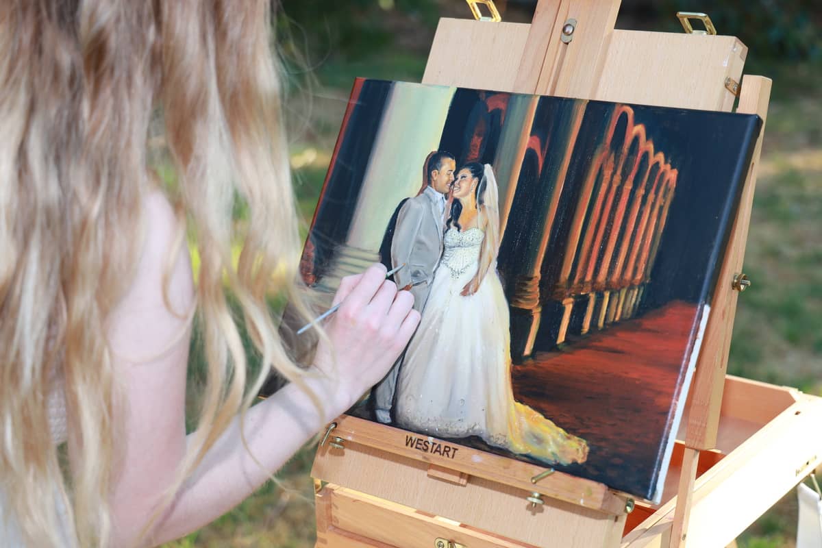 Hannah Hotinski | Live Wedding Painter - Image 3