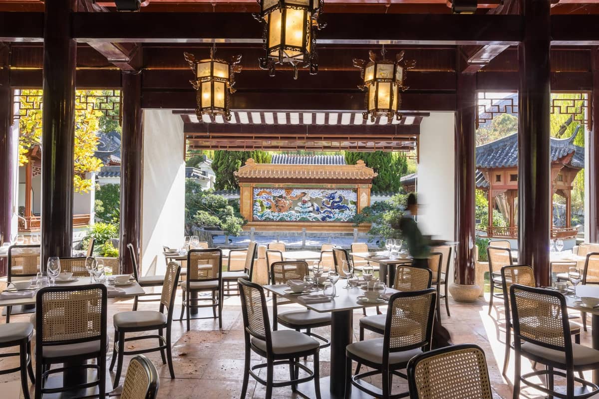 One Dining Teahouse and Restaurant - Image 3
