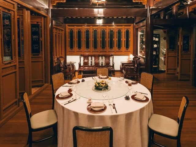 One Dining Teahouse and Restaurant - Image 1