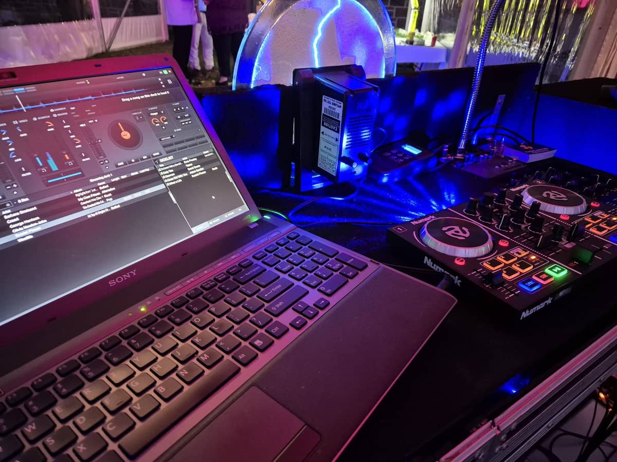 Radio Active Mobile Disco - Image 8