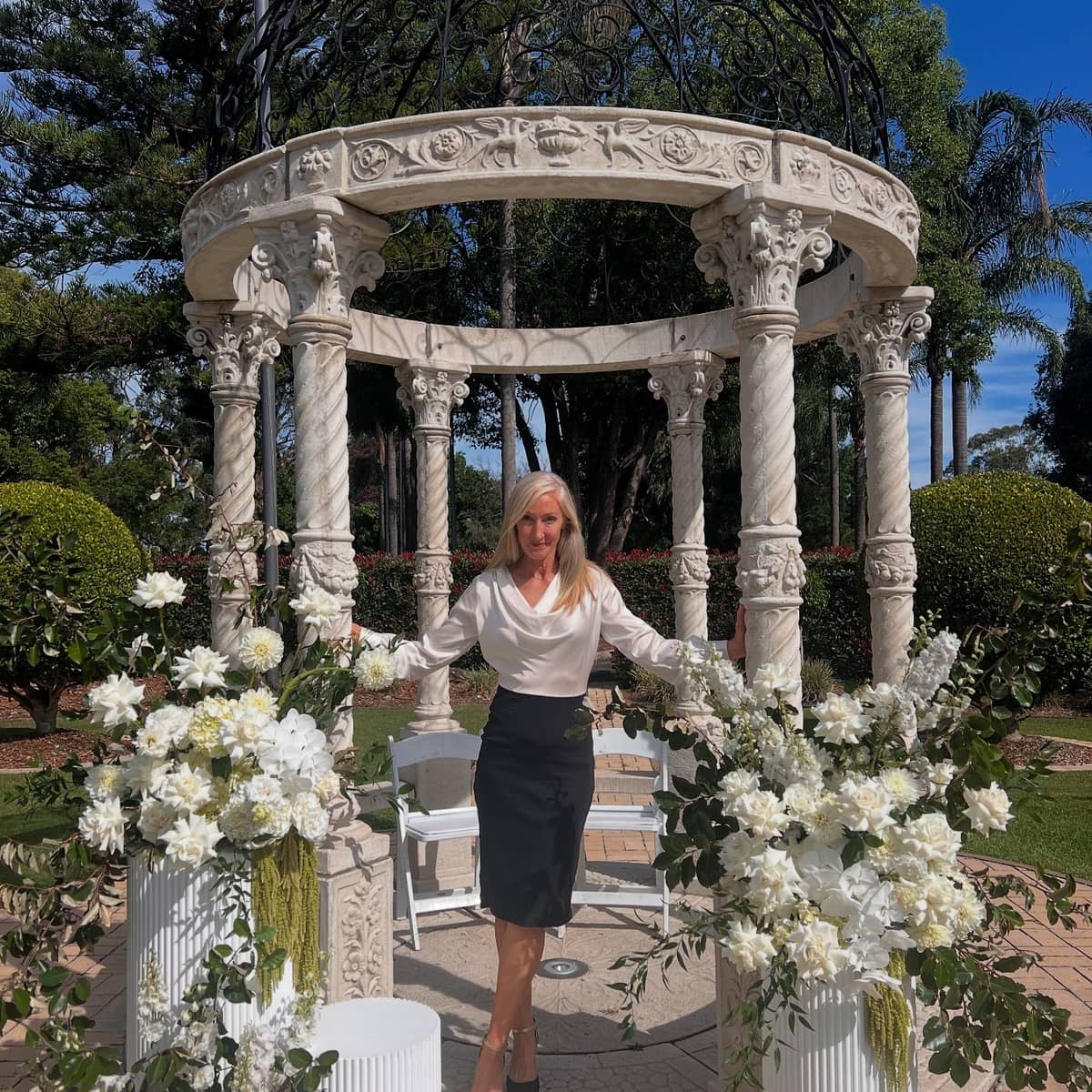 Roxy Rennie Marriage Celebrant - Image 1