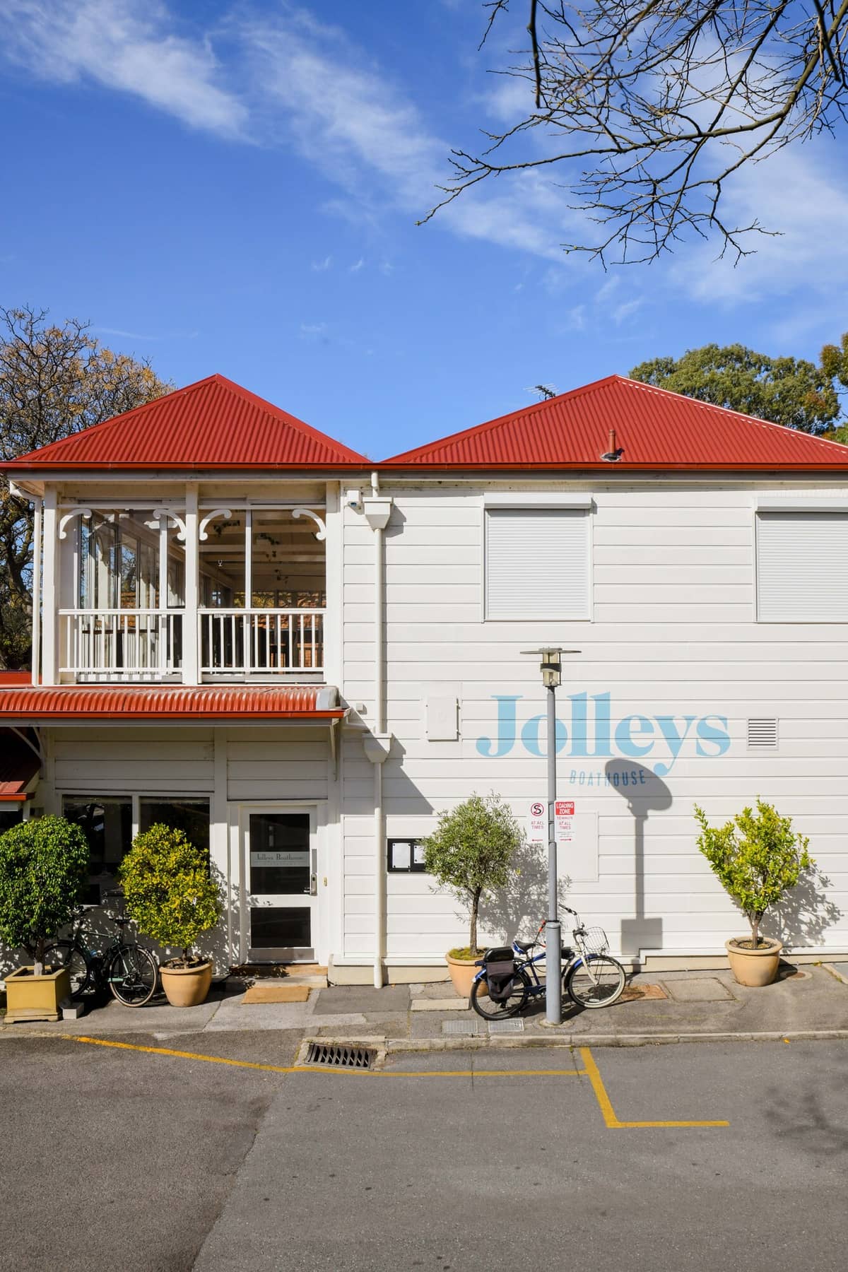 Jolleys Boathouse - Image 6