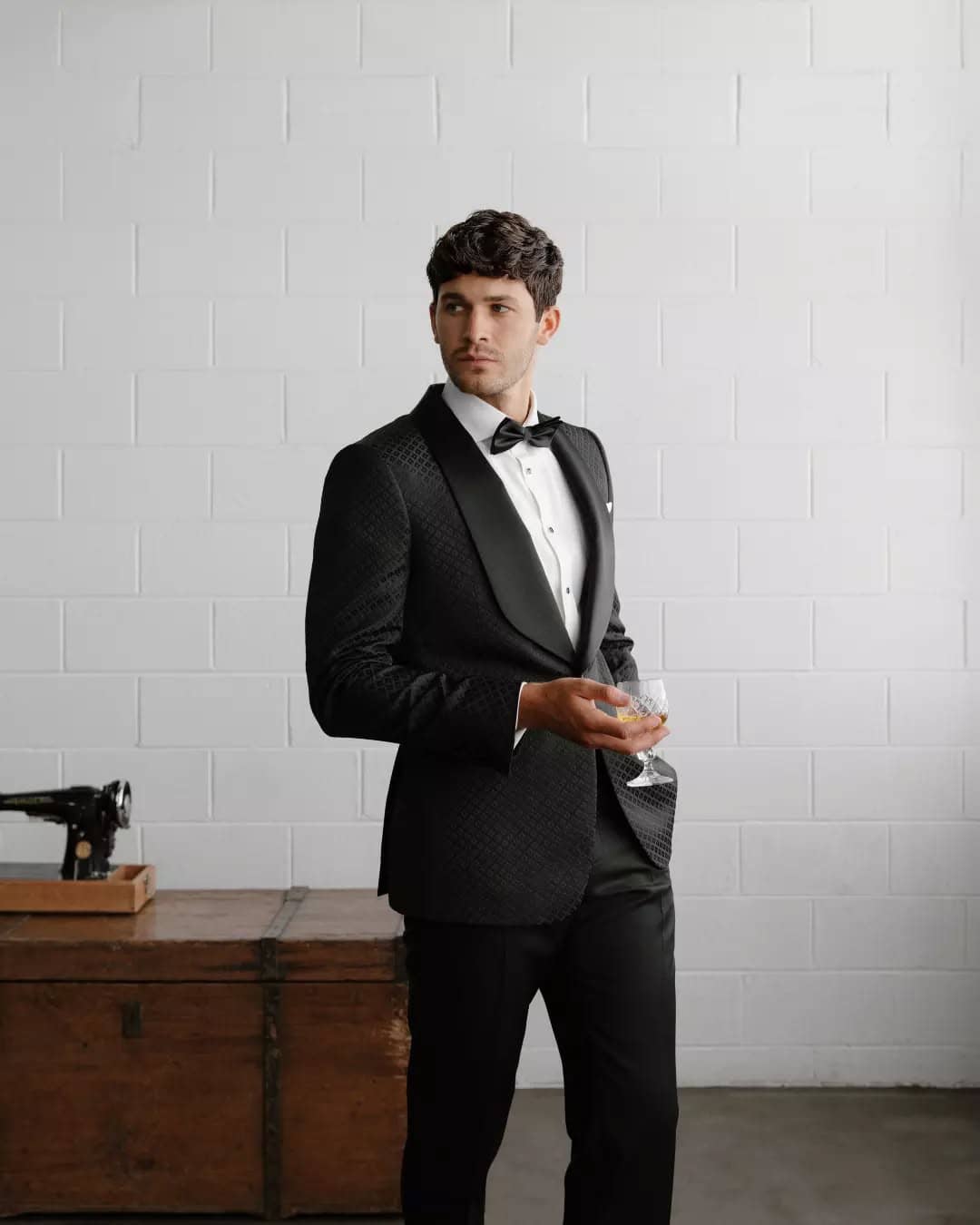 The Tailors Lounge - Image 1
