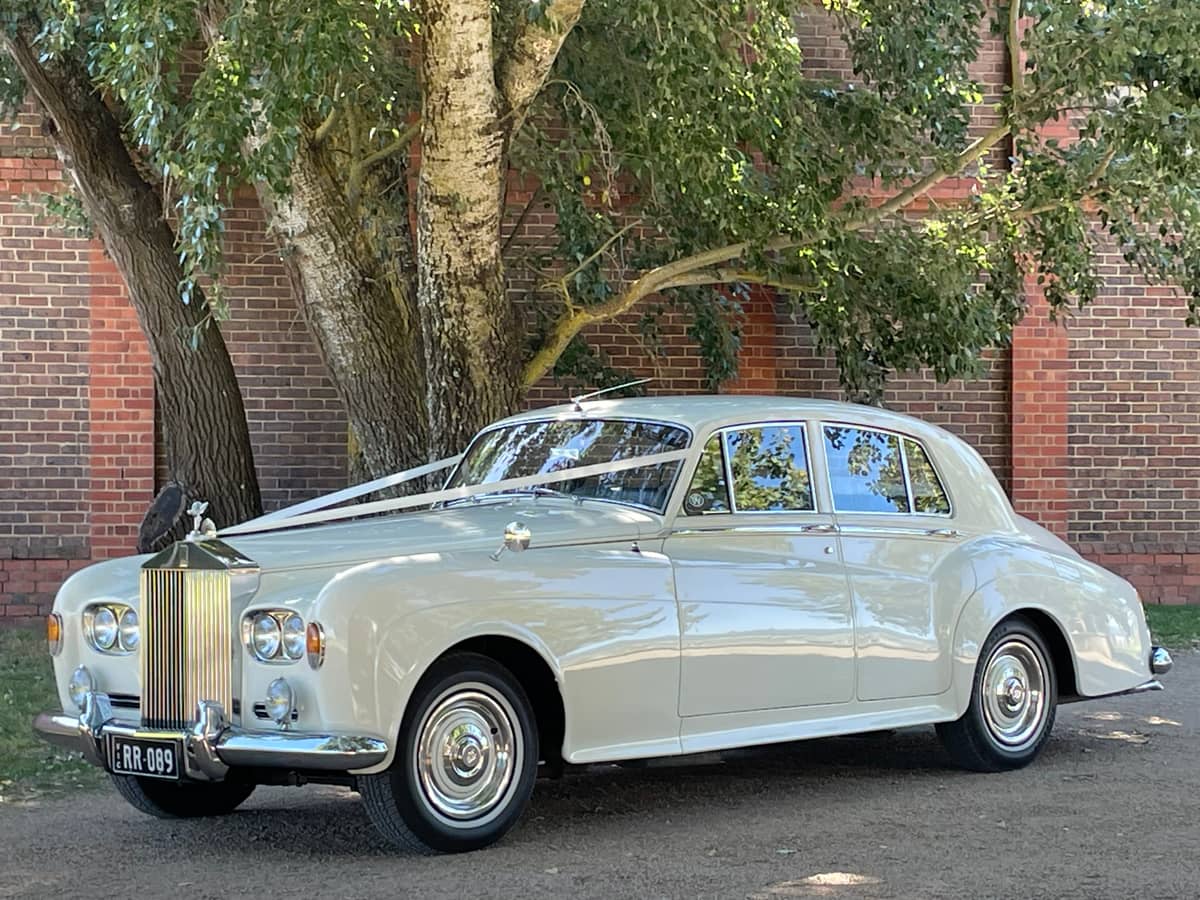 Classic and Prestige Wedding Car Hire - Image 6