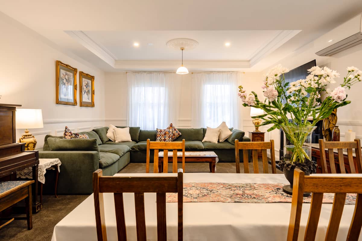 Seaview House Queenscliff - Image 1