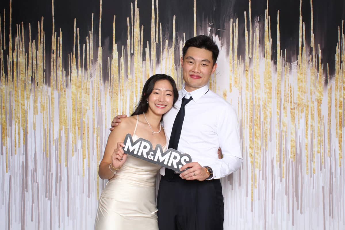 Illuminate Photo Booth Hire - Image 1