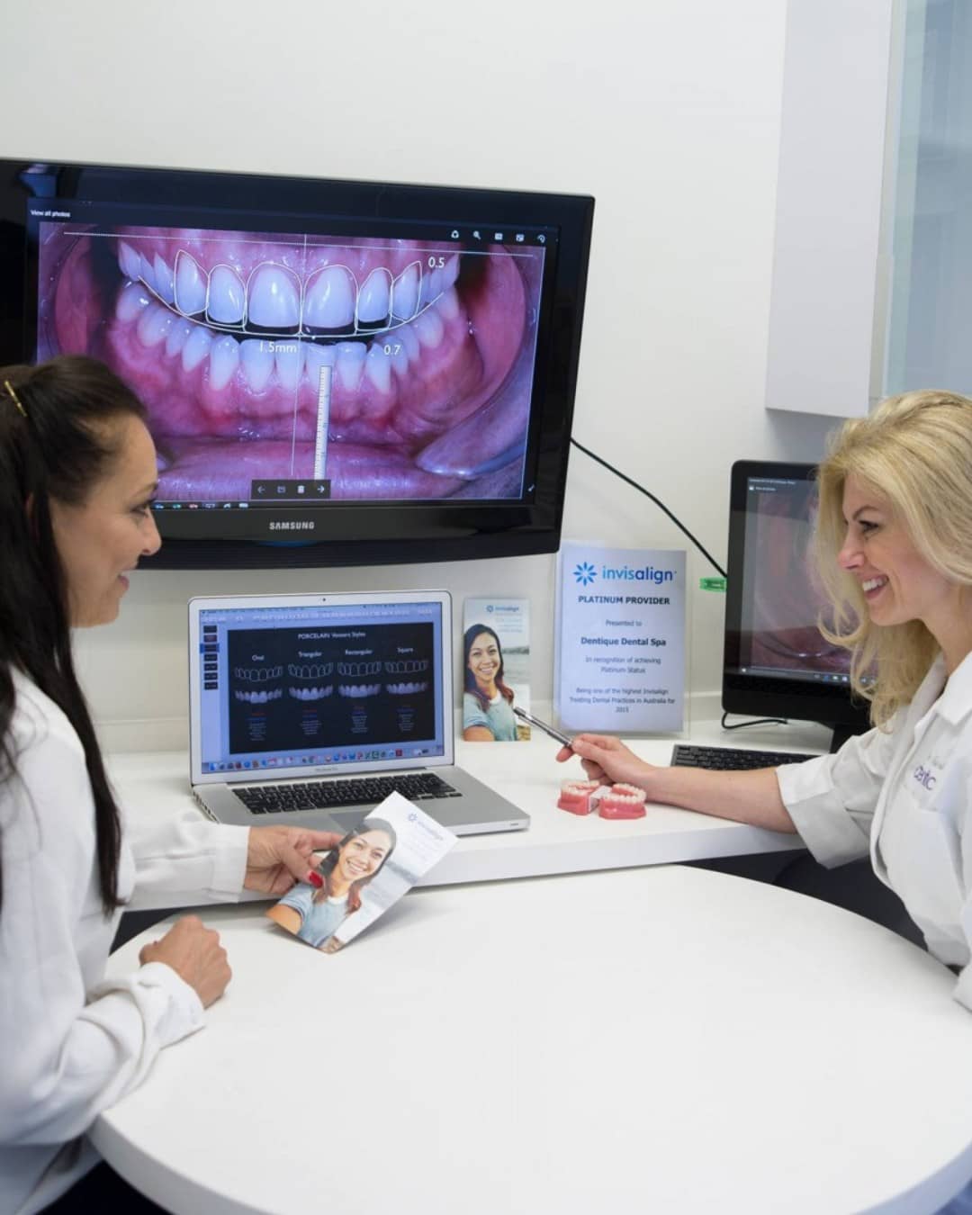 Dentique Dental Spa - Image 5