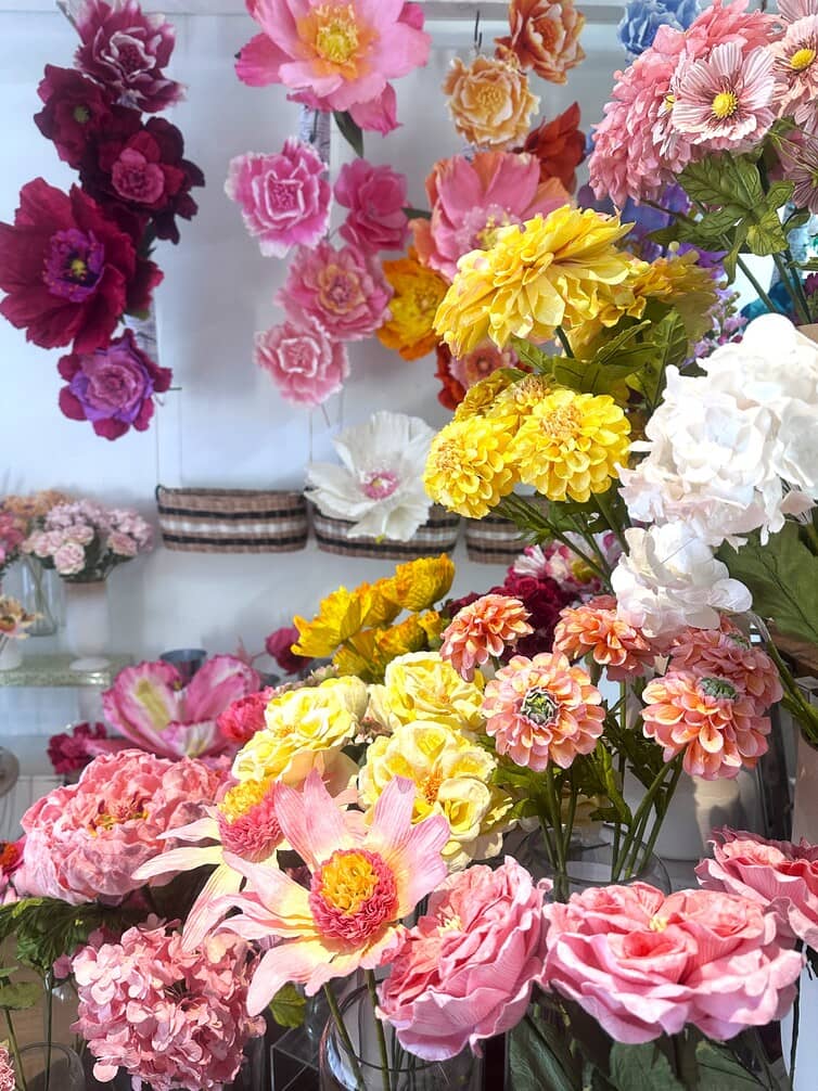 Fleur and Fauna - Image 8