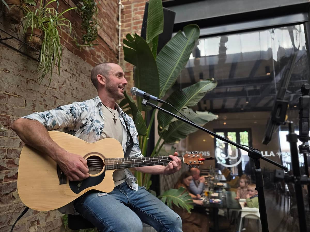 Acoustic Vibes - Image 5