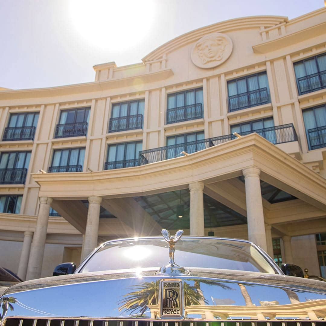 Imperial Hotel Gold Coast - Image 1