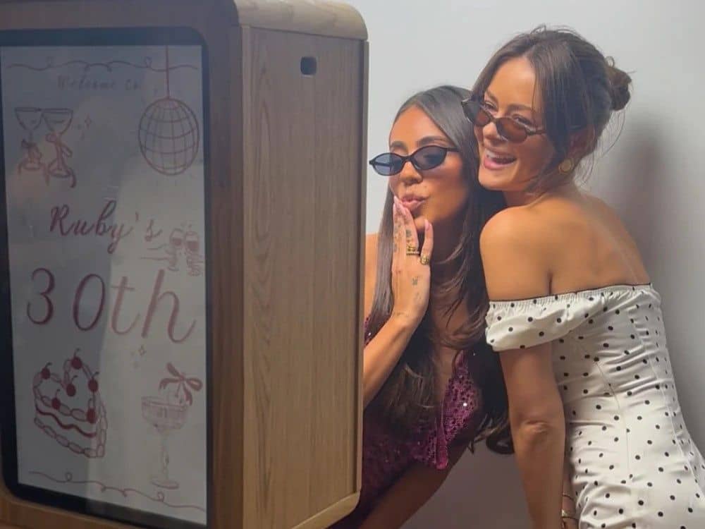 Snap Booths Brisbane - Image 1