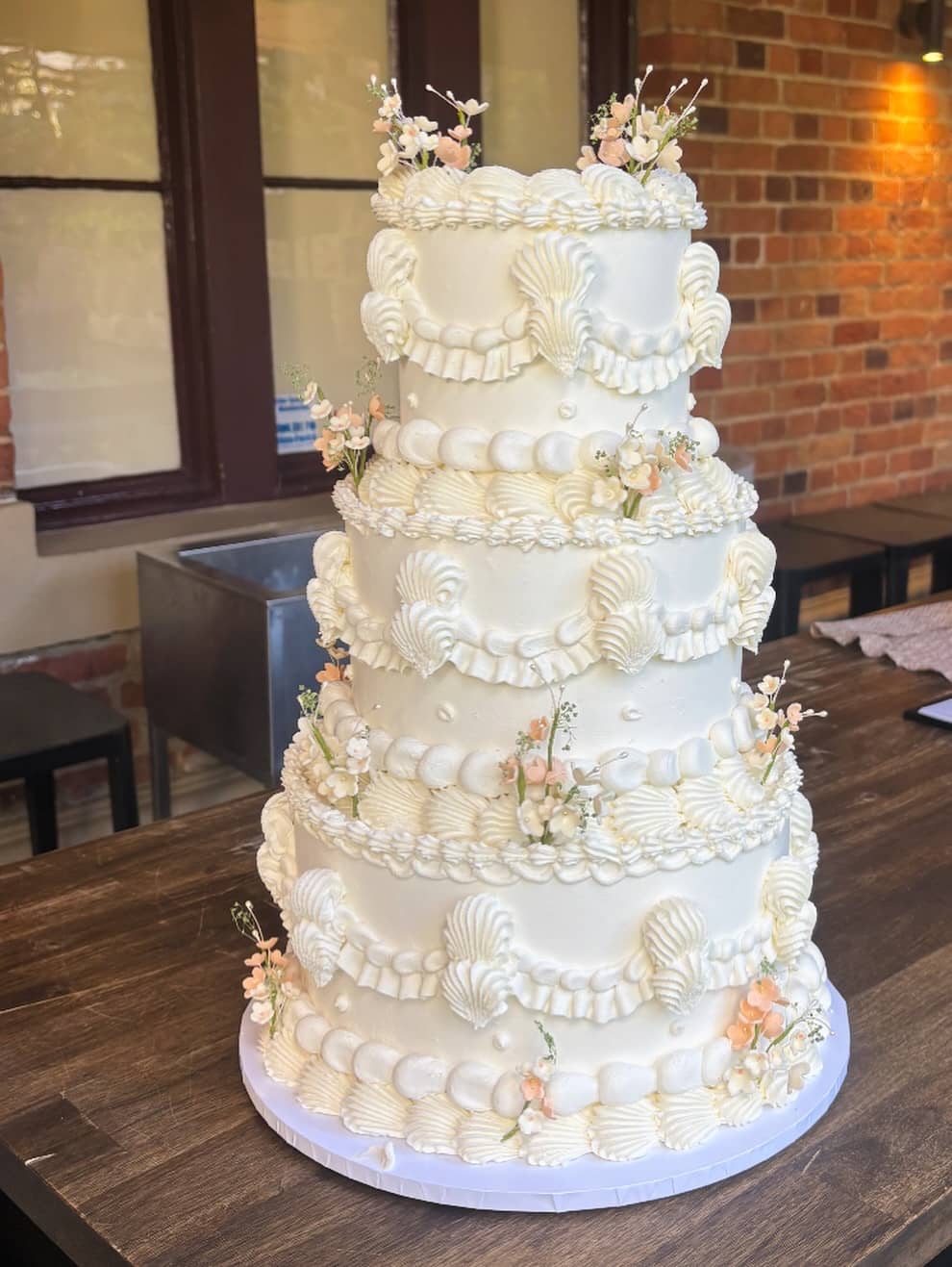 Robyn's Creative Cakes - Image 1