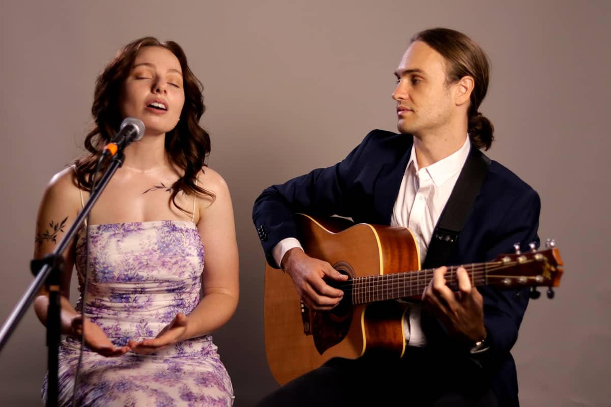 Charlotte Glover Duo - Image 5