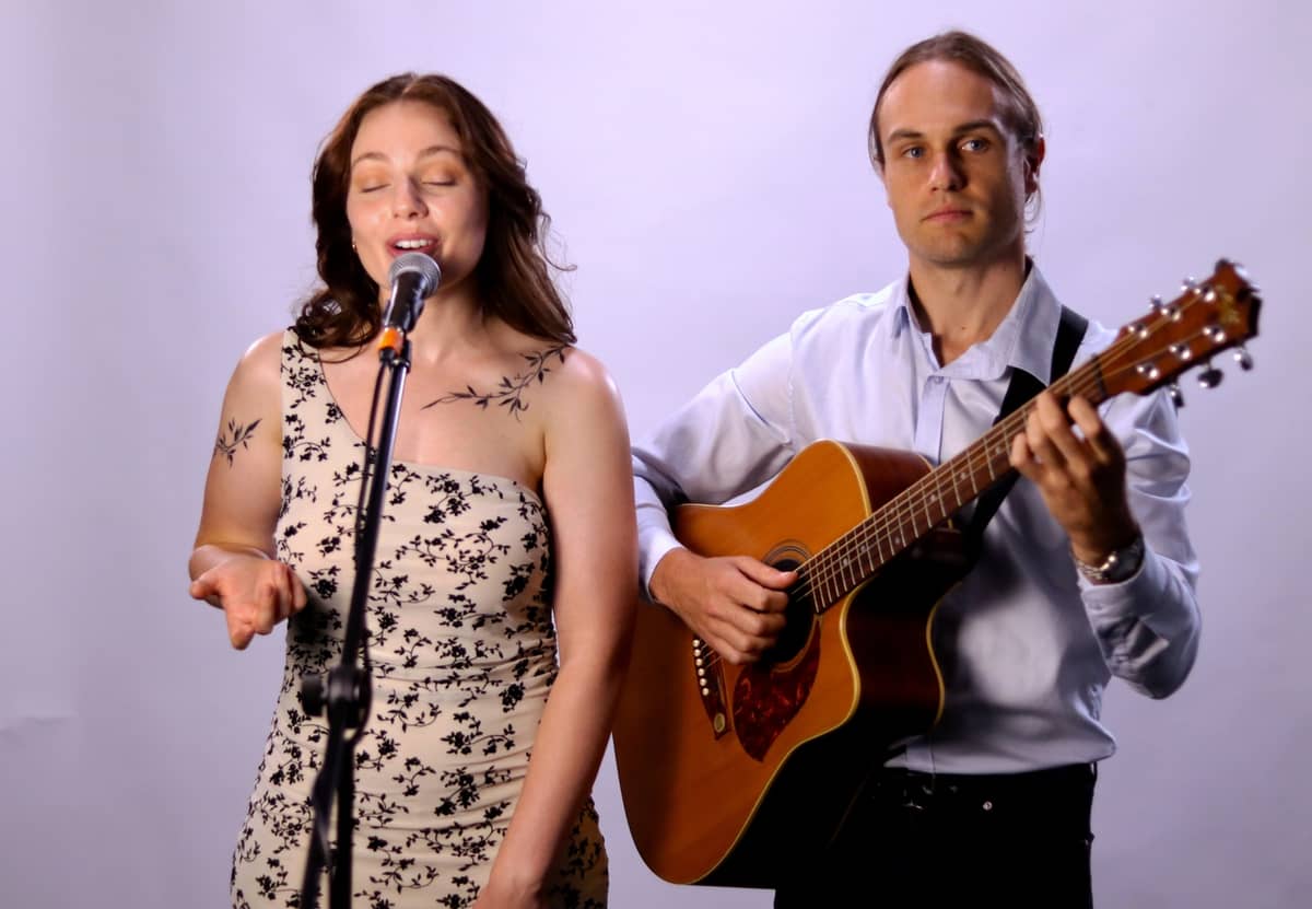 Charlotte Glover Duo - Image 6
