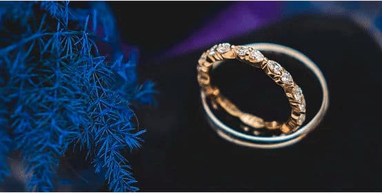 Outstanding Jeweller wedding vendor