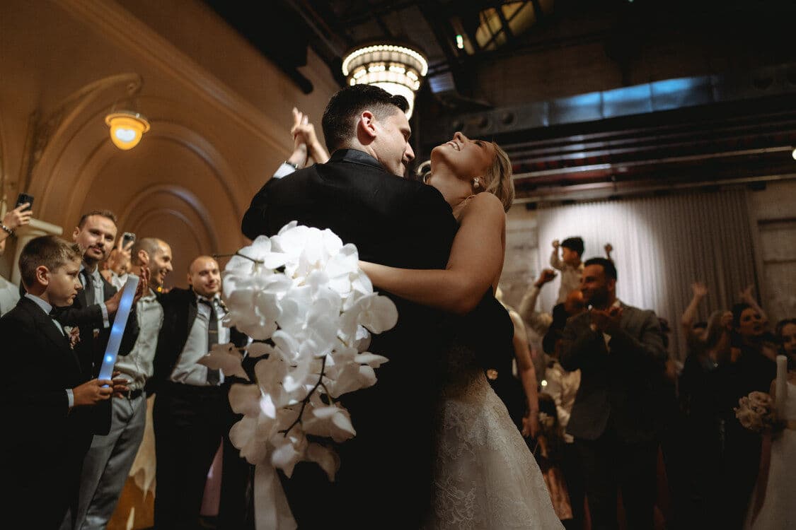 Vaz Entertainment wedding vendor