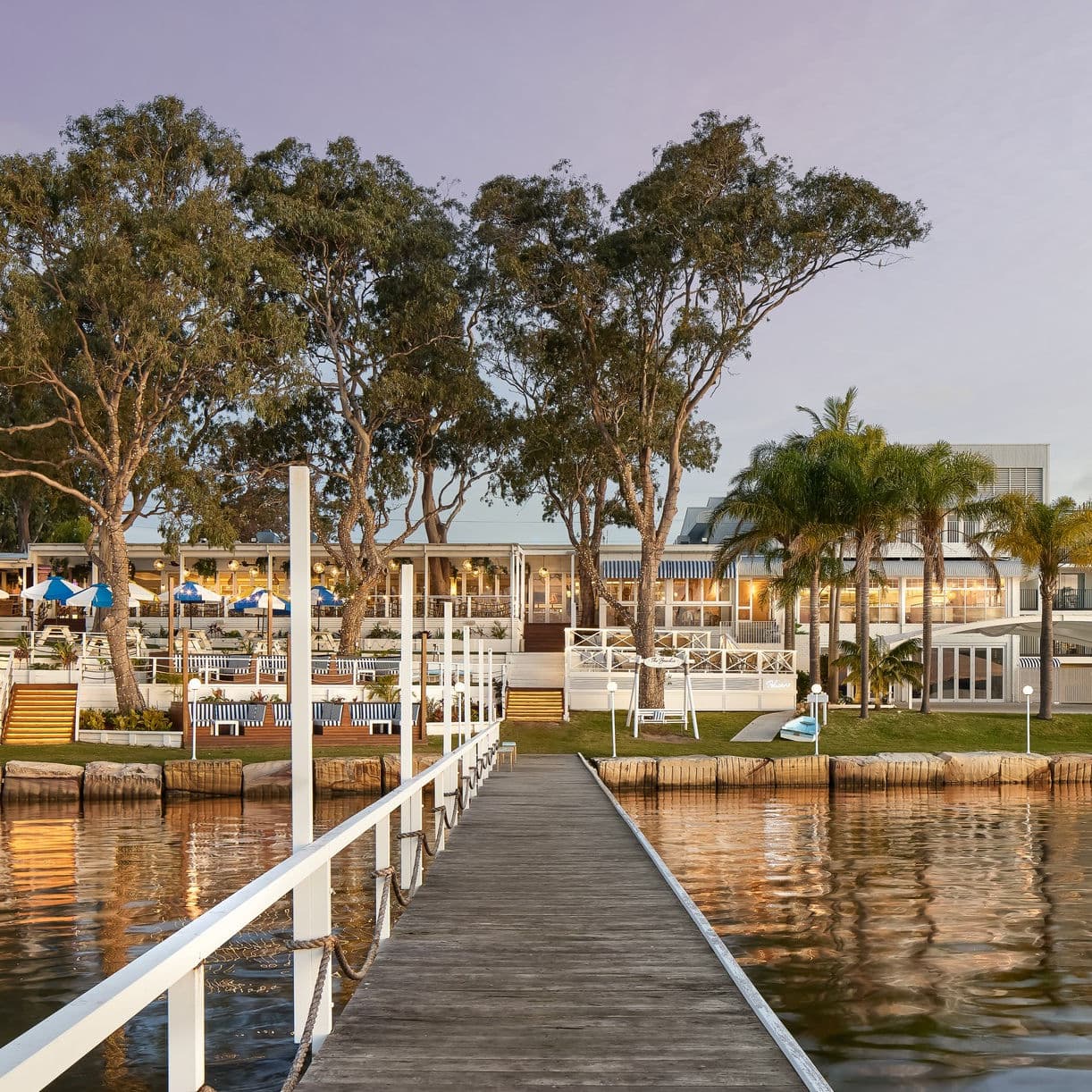 The Beachcomber Hotel and Resort wedding vendor