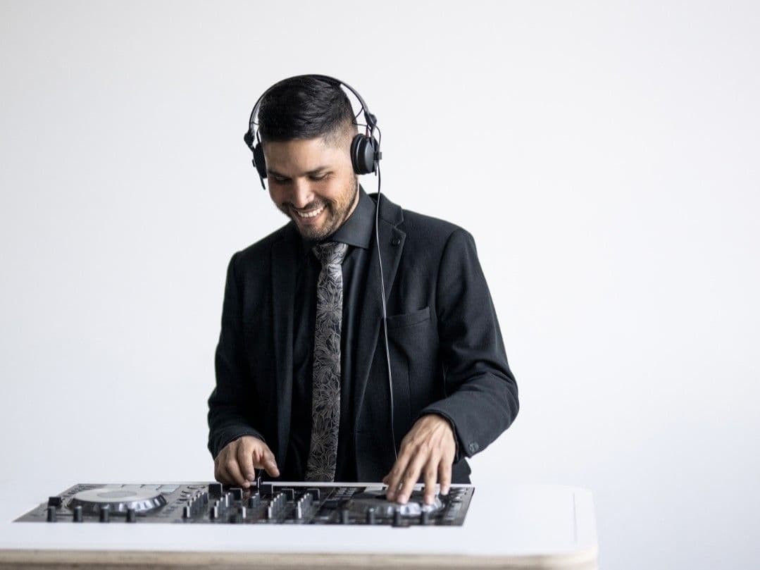 DJ Chris Ashley wedding vendor