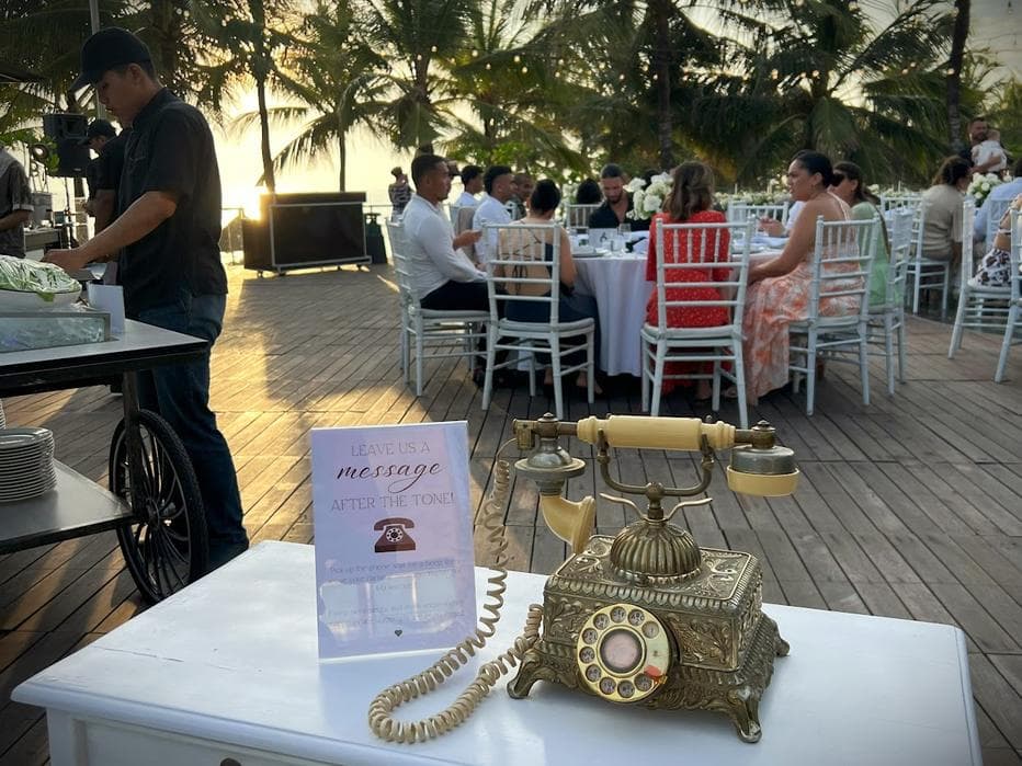Peachy Calls wedding vendor