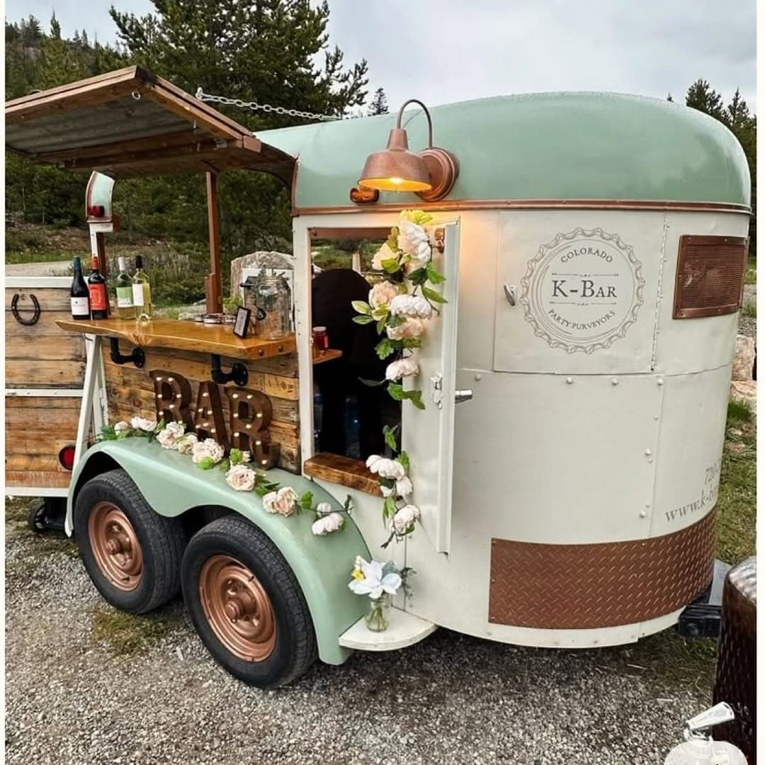 Le Petit Van wedding vendor