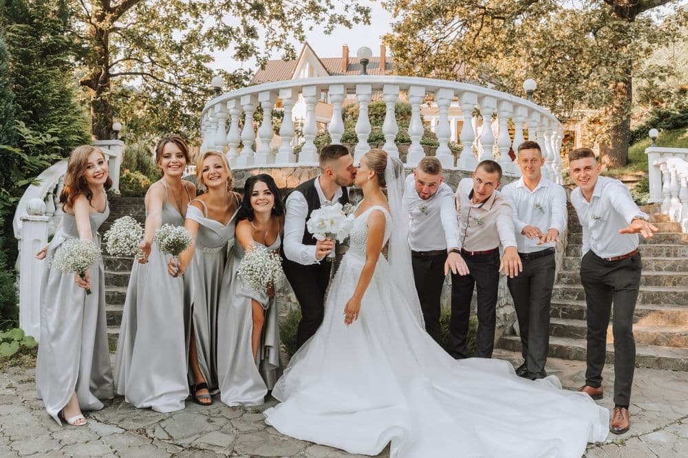 LOVEIAM wedding vendor