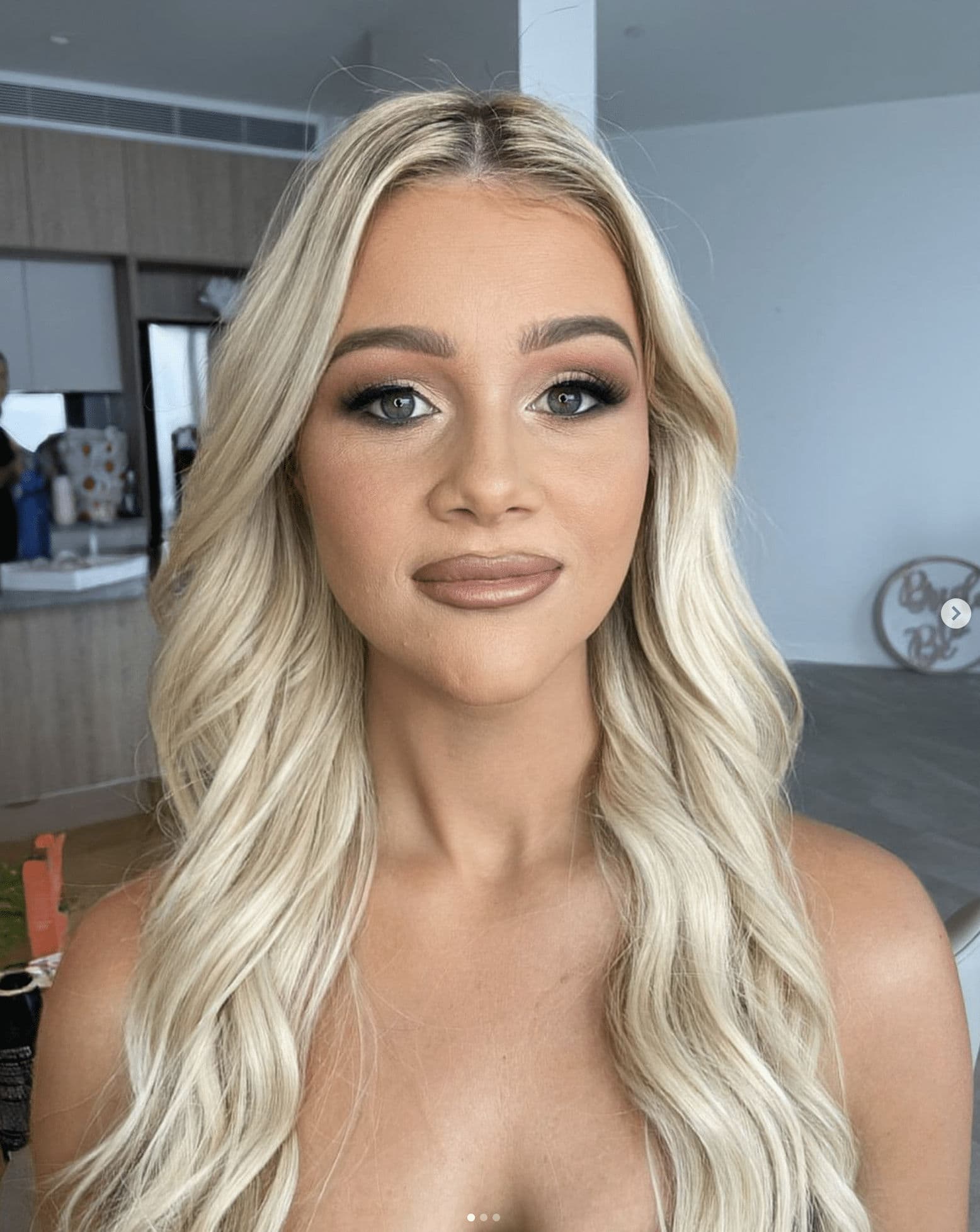 Glow Up Beauty Bar wedding vendor