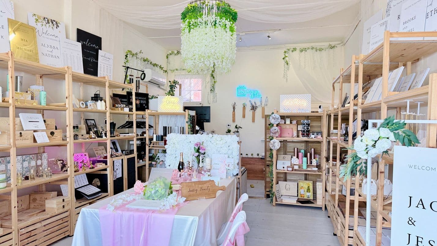 Younique Gifts wedding vendor