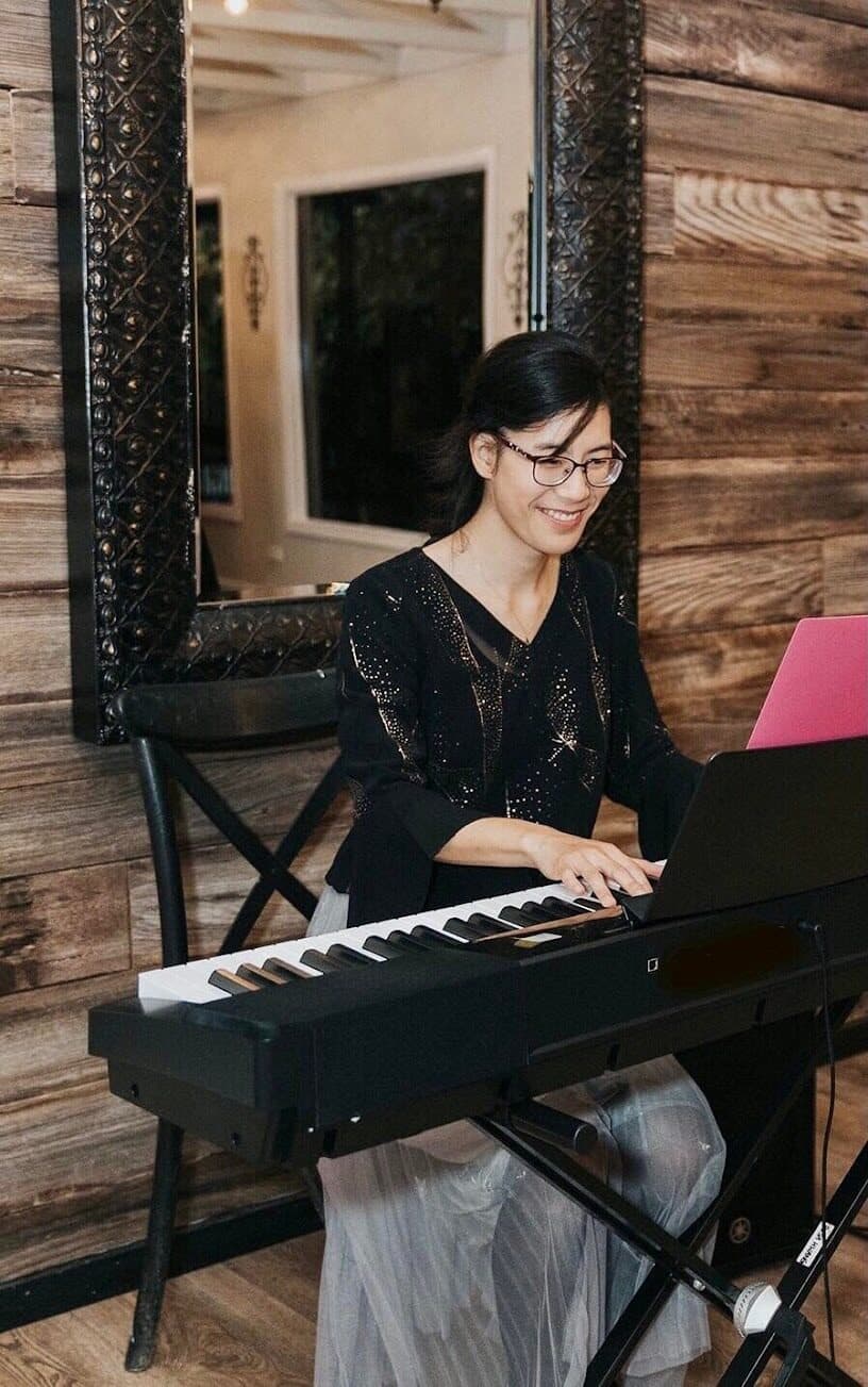 Rosa Hwang wedding vendor
