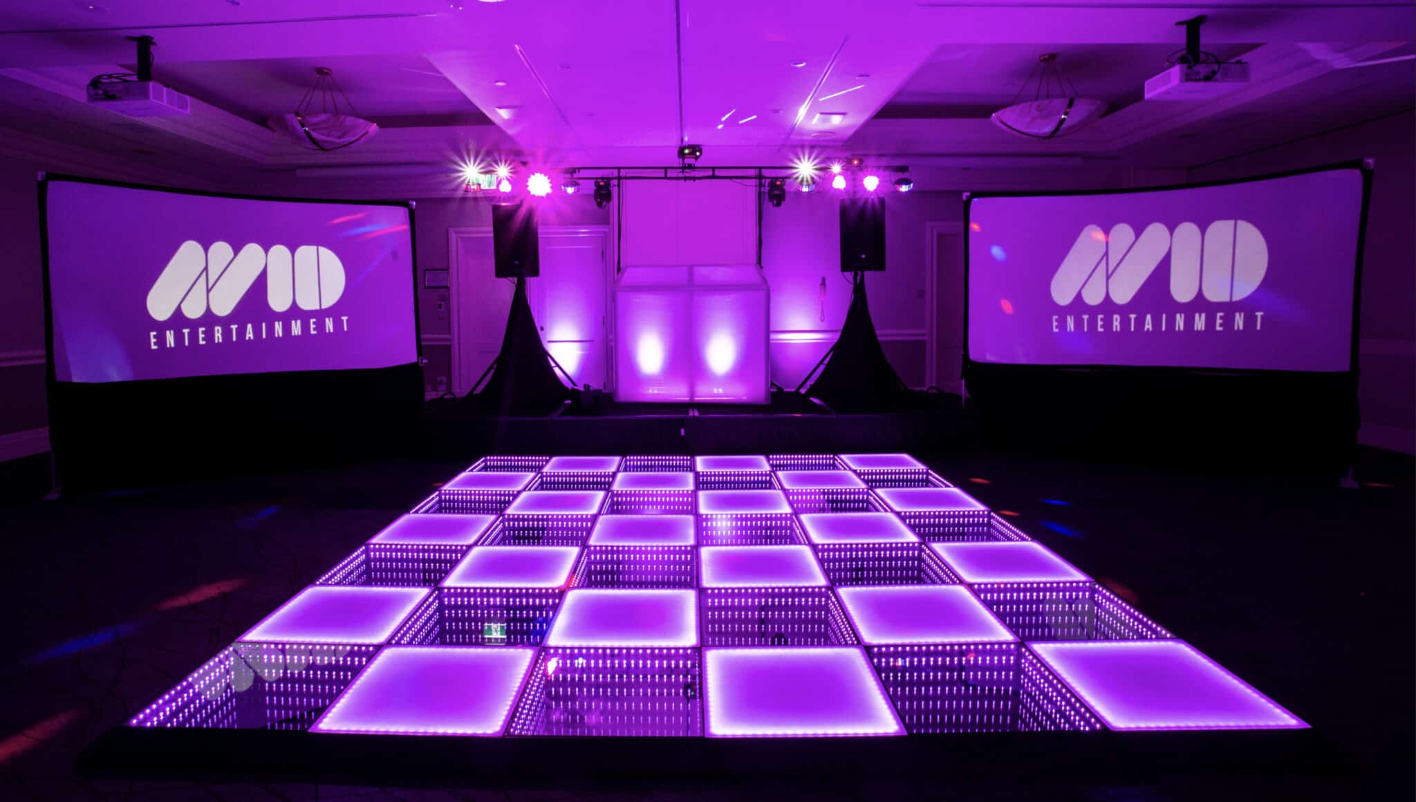Avid Entertainment wedding vendor