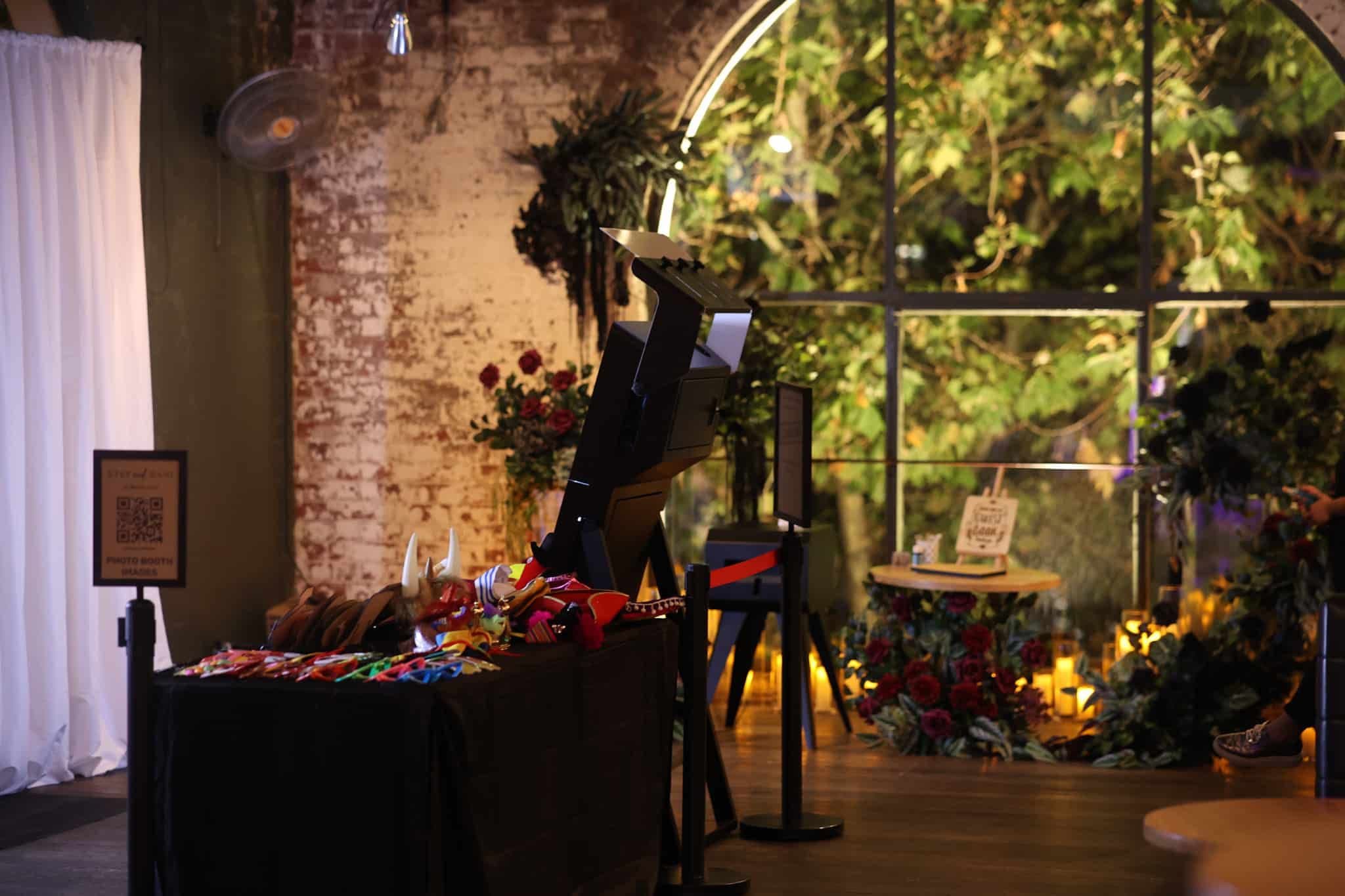 Luhur Photo Booth wedding vendor