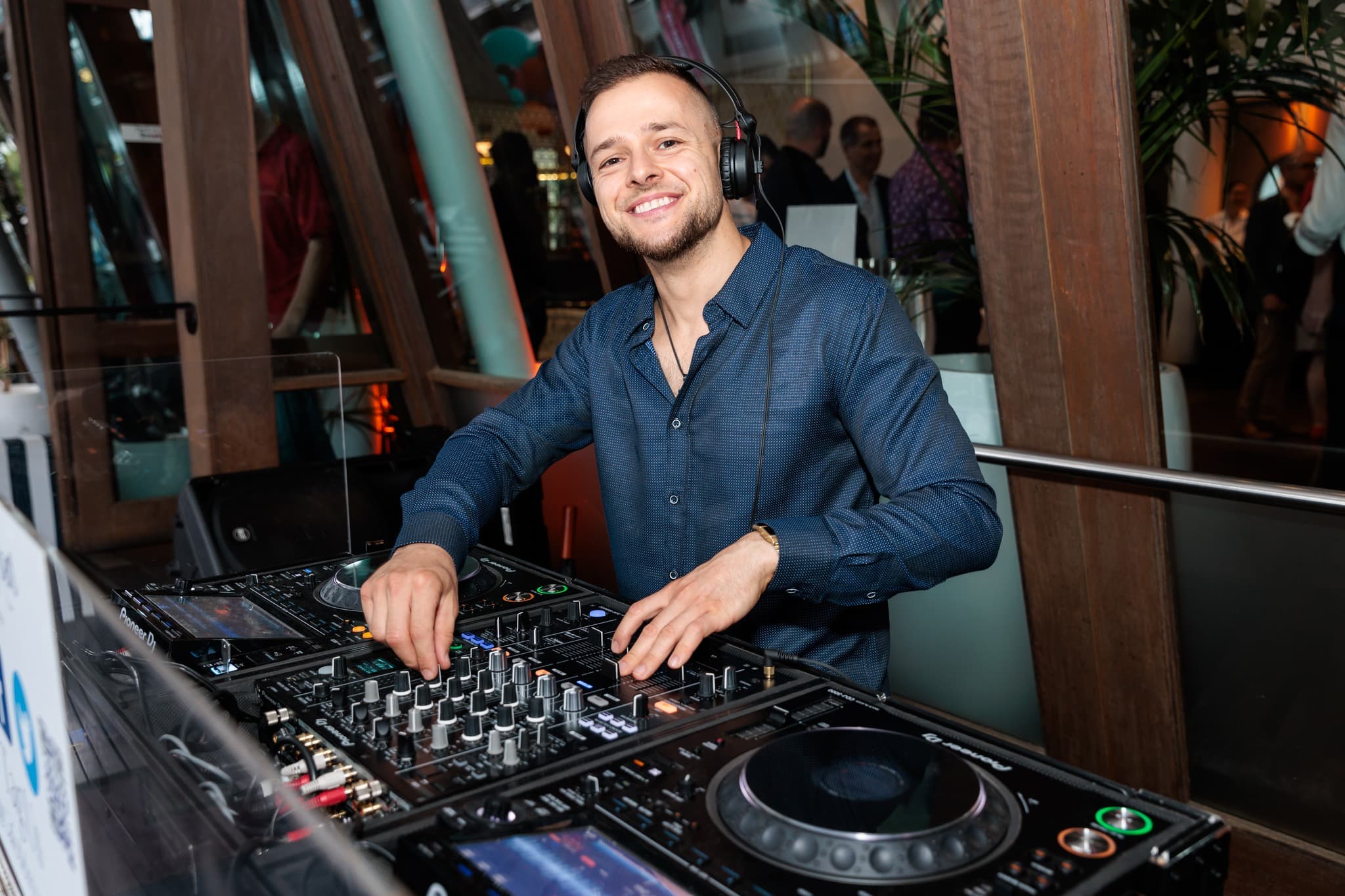 DJ Pinball wedding vendor